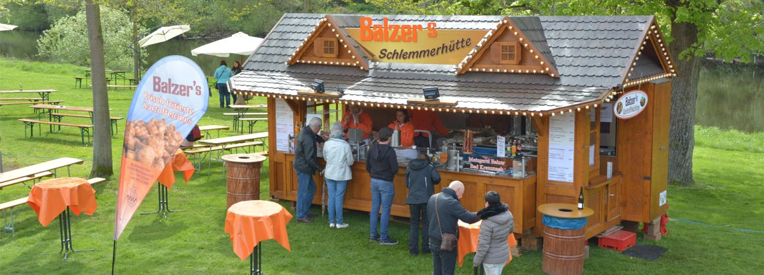 Balzer's Schlemmerhütte mit Lichterketten